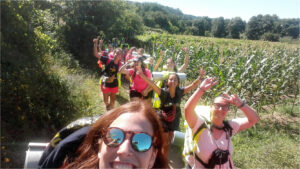 niños en actividades de camino